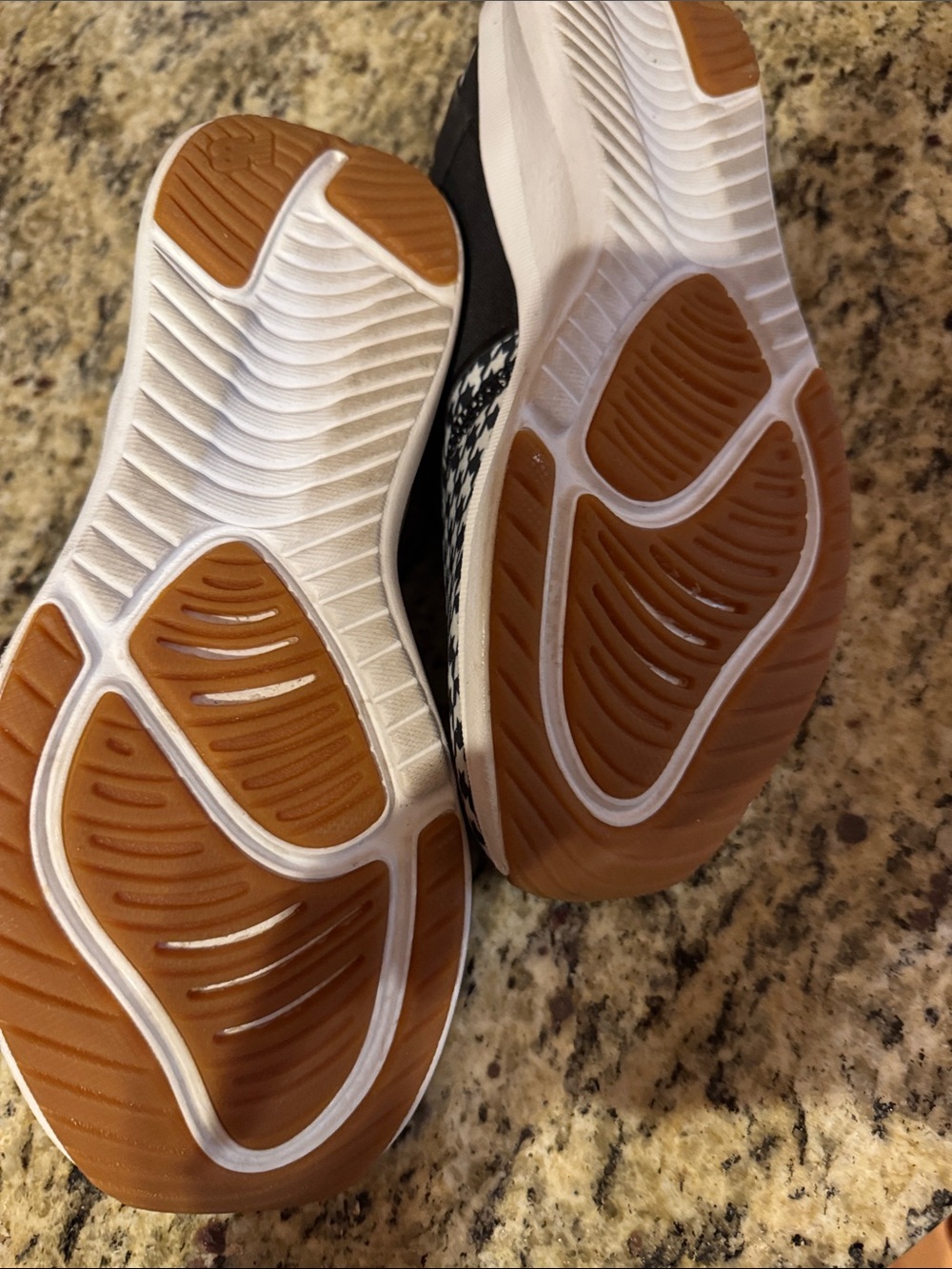 New Balance Black & White Houndstooth Sneakers - Picture 2 of 5